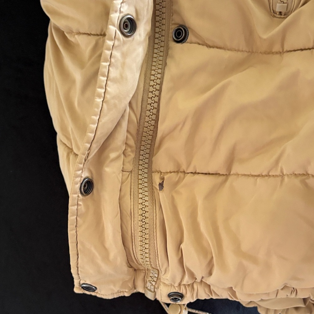 Urban Outfitters Tan Puffer Coat Size Medium - Picture 4 of 4